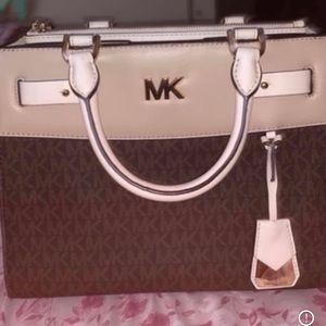 Michael Kors Reagan satchel purse